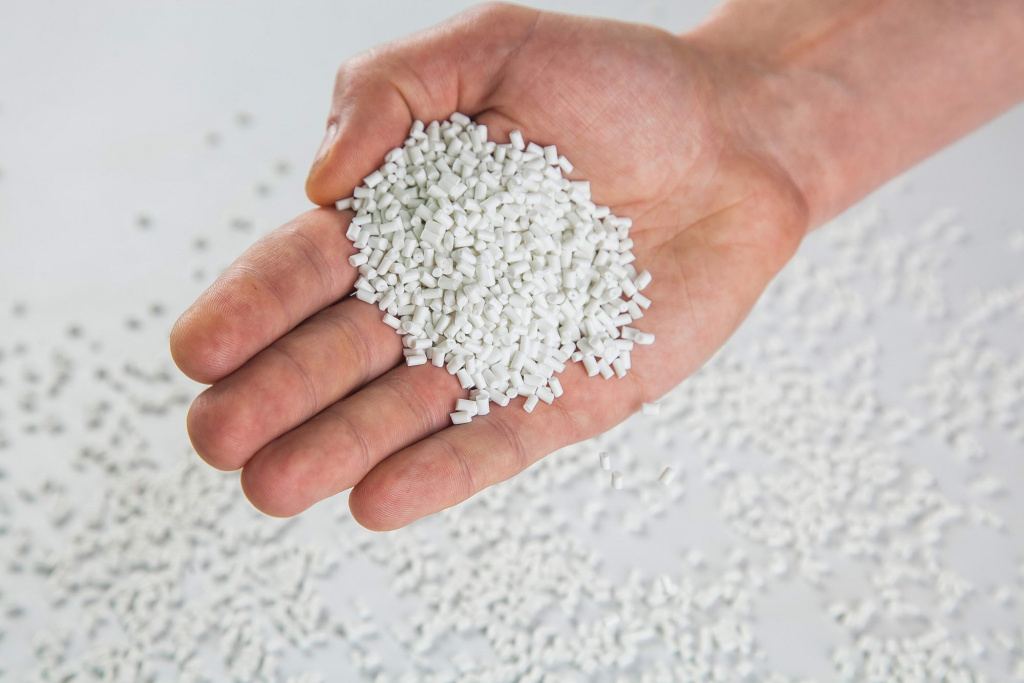 ПА 66 в руках нашего технолога - anid.kz Kulik_0090.jpg